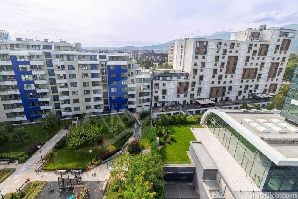 Дава се под наем Тристаен апартамент в София, Изгрев - 120 кв.м за 1000 € - Снимка #11