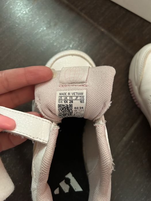 Детски маратонки Adidas, размер 28
