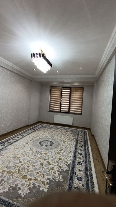 Sergeli green house 2/5/10 yevro remont 75 kv.m