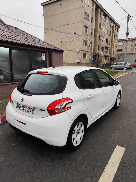 Peugeot 208...2014