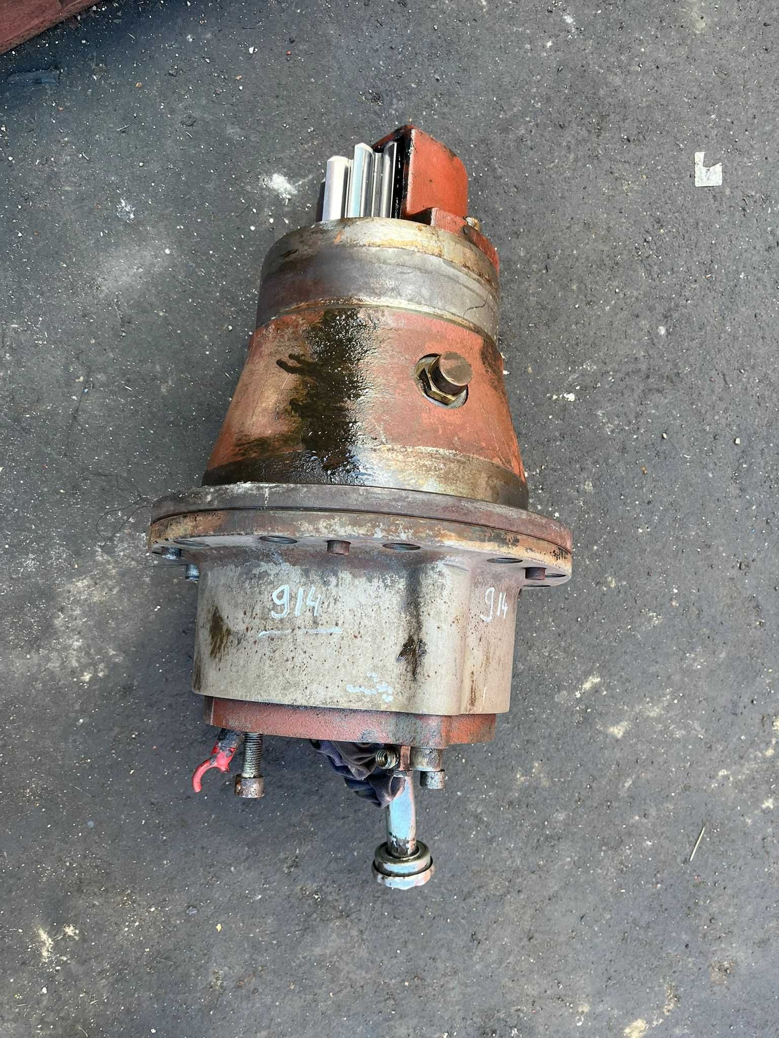 Reductor rotire Liebherr 914 SAT 275/237