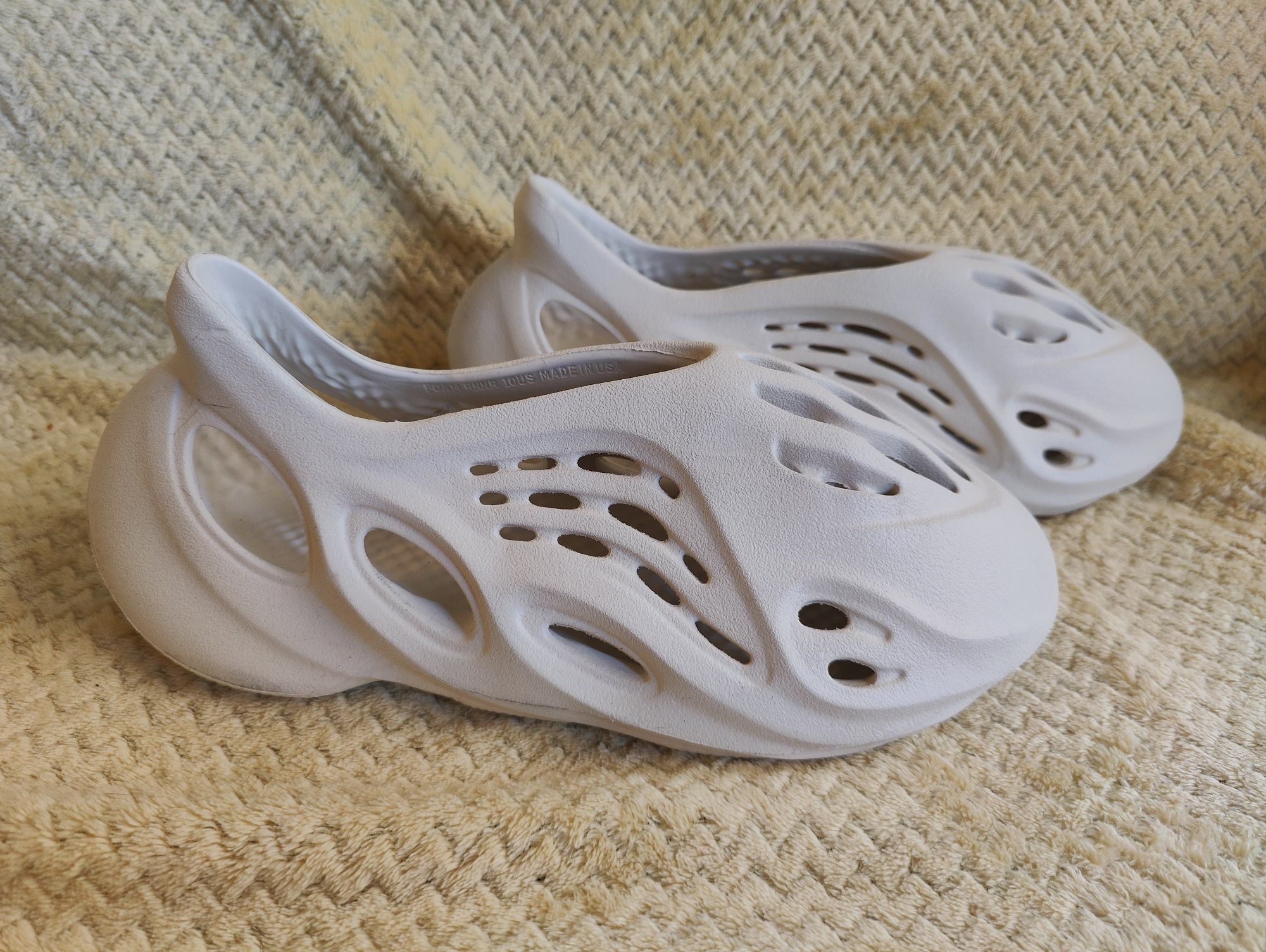 Adidas Yeezy Foam Runner 44 номер Sand