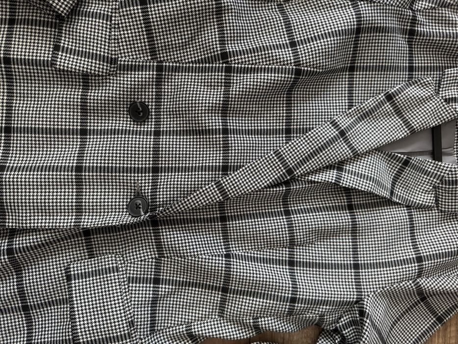 Дамско карирано сако