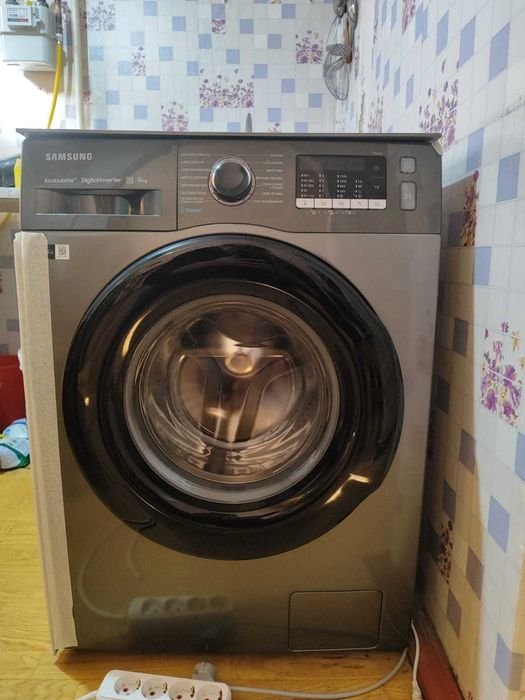 Продаю стиральную машину