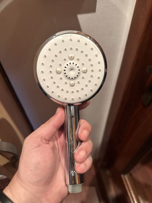 Accesorii baie Grohe Essentials: suport prosop, sapun, bara dus, etc.