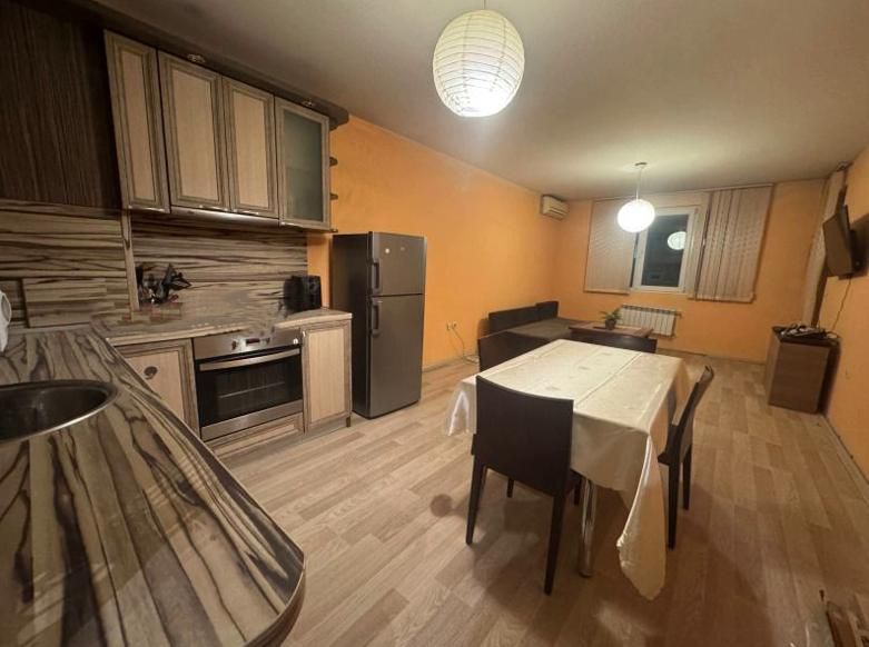 Двустаен, под наем, ж.к Младост 4