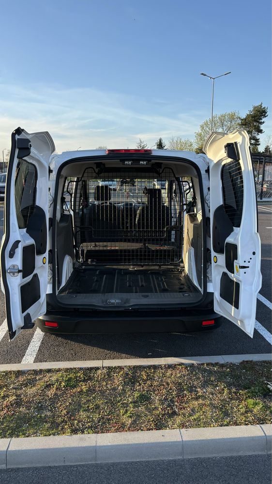 Vând Ford Transit Connect 2019