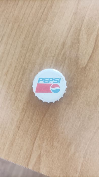 Стари бирени капачки  корк