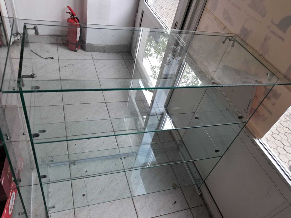Vand vitrina expunere din sticla