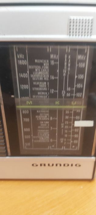 Radio Grundig C2000