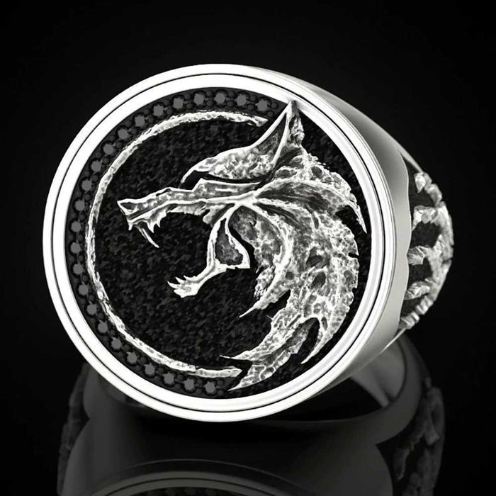 Set medalion pandantiv colier + lantisor + inel The Witcher +CADOU