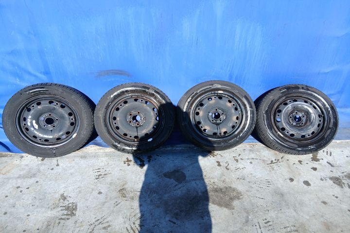 Jante tabla cu anvelope 15 - set 6C0601027 185/60 R15 ET38 6JX15H2 6C