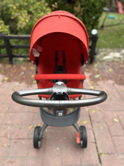 Carucior stokke complet + accesorii + carut pliabil GRATIS + scoica