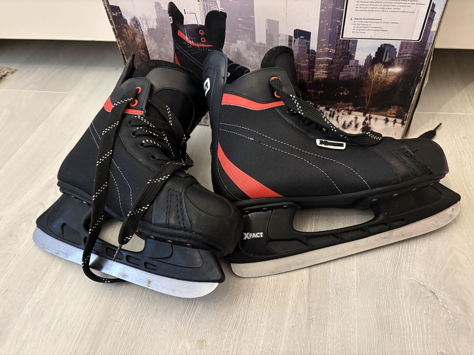 Vând patine de hochei X-Fact Pro