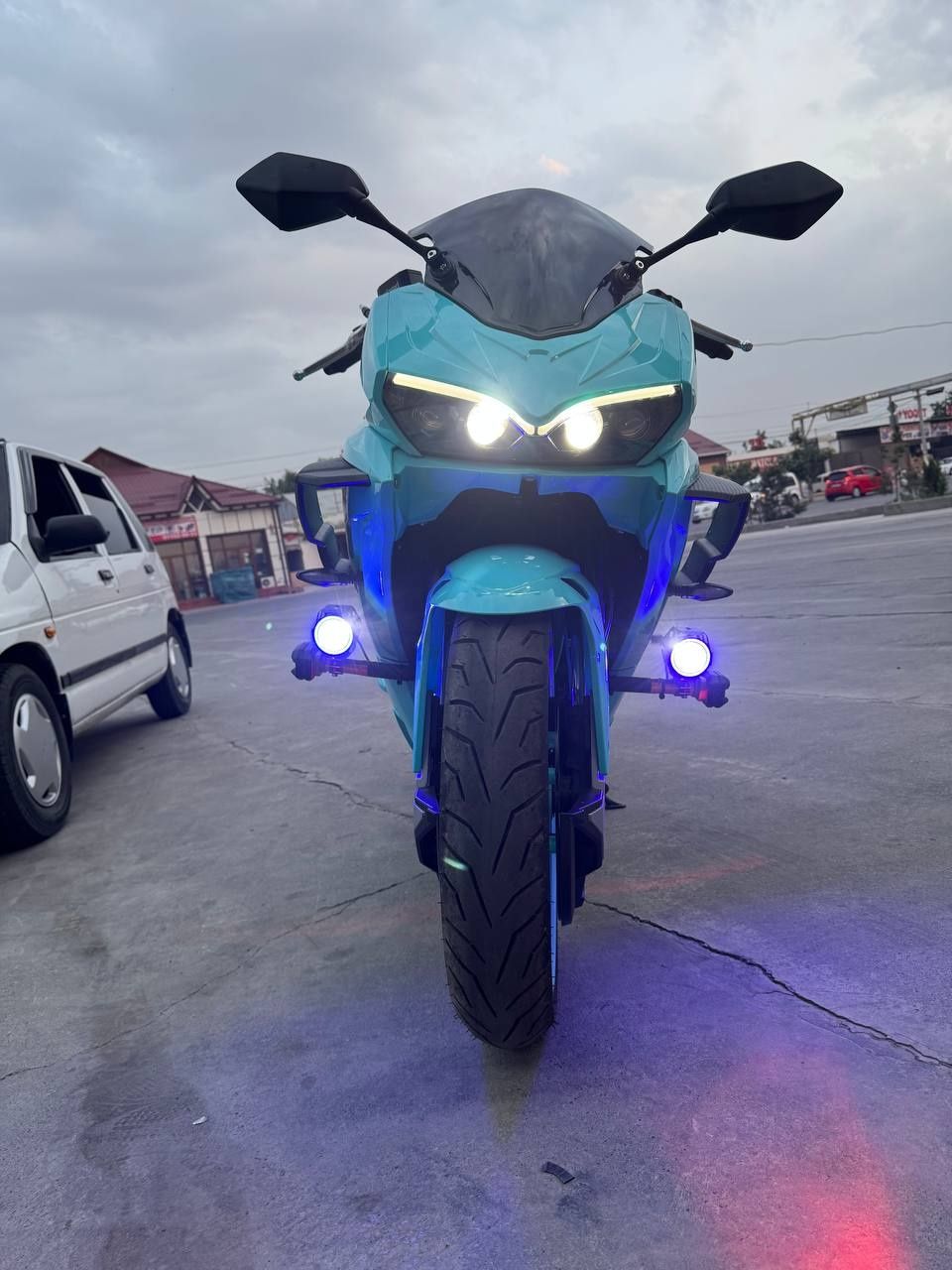 Moto sotiladi xolati zor