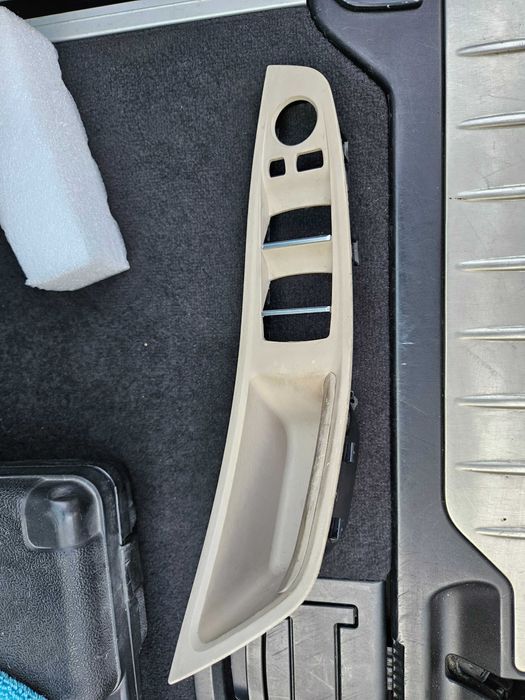 Grile capota BMW F10 Nari, manere usi fata Seria 5 capace tweetere usi