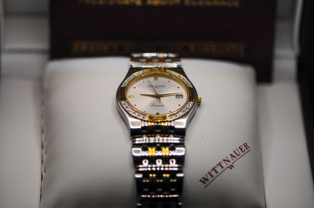 Швейцарски дамски часовник с диаманти - Wittnauer Laureate