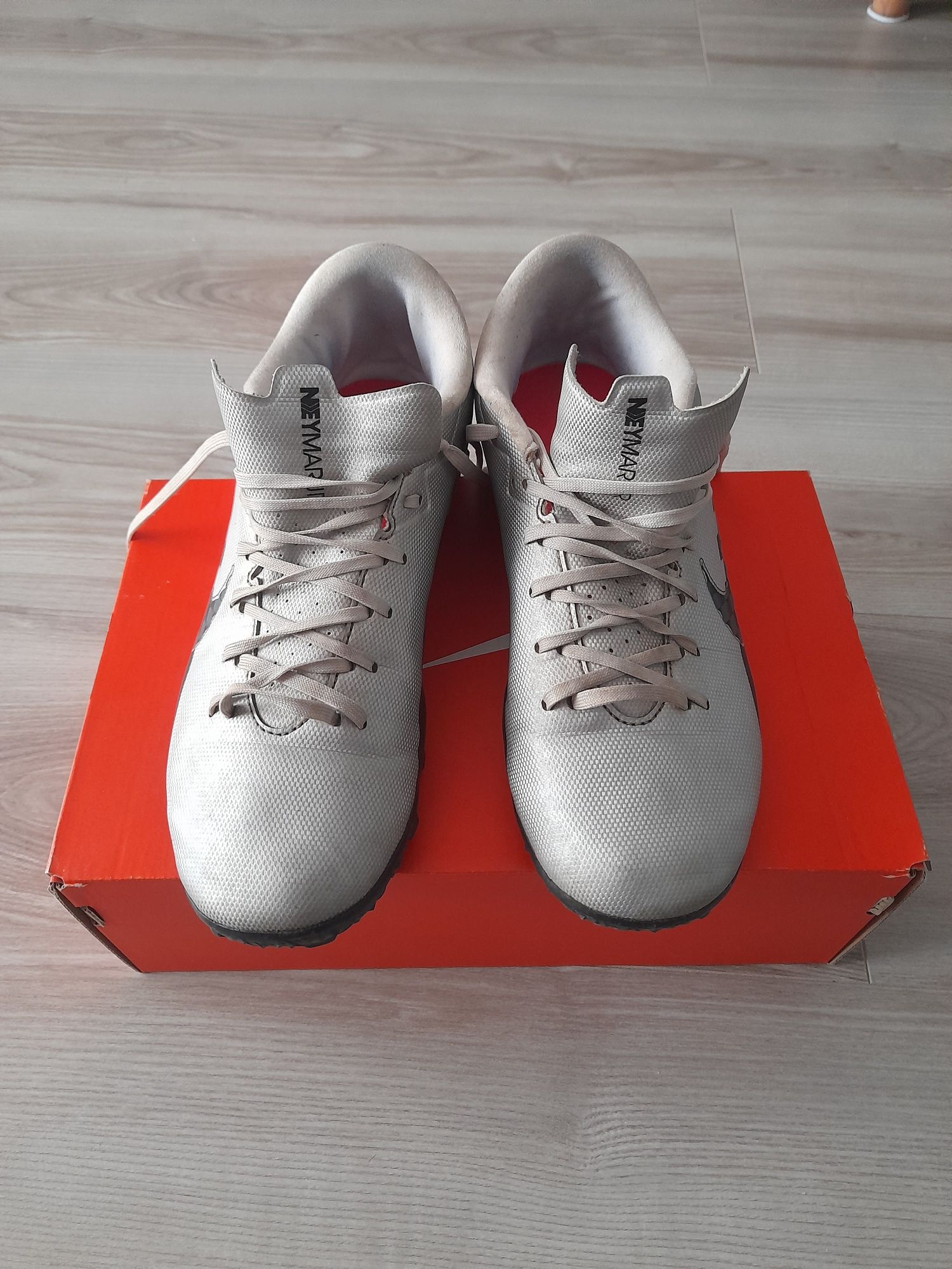 Vapor 13 Academy NJR TF marime 40.5