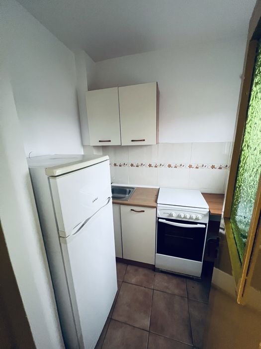 Vand garsoniera micalaca