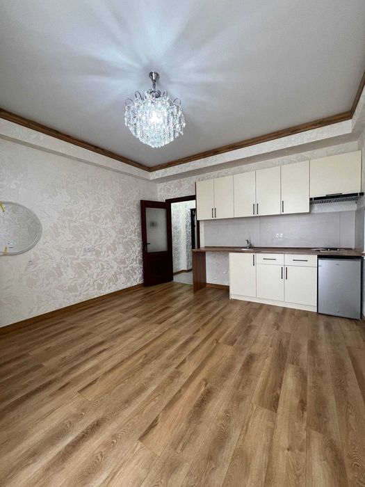 Миробода янги 1 хона ремонт-мебели б-н 24000у.е. ремонтсиз 20000у.е.