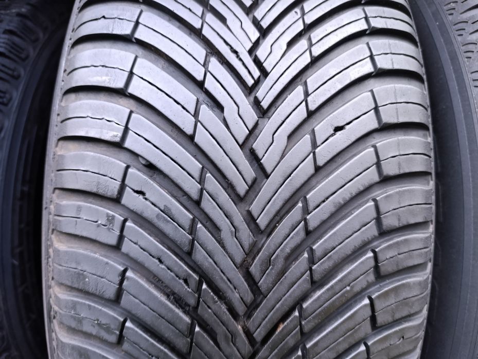 Anvelope all season 225 60 18 Pirelli dot 2024