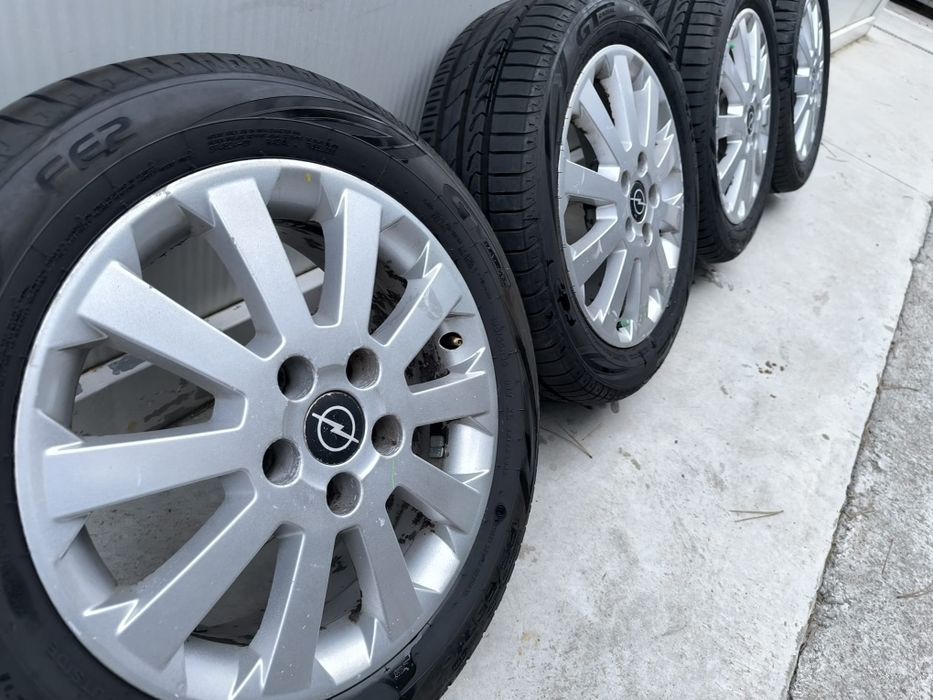 Set 4 Jante aliaj R16 + anvelope vara Opel Vectra C 2005