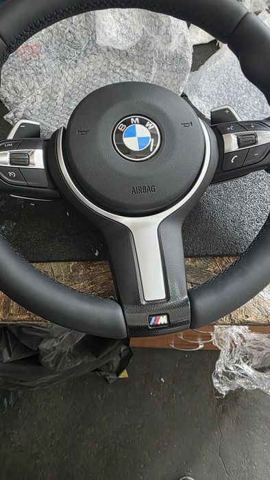 Volan bmw m performamce f10 f11 f01 f06 f02 cu padele original