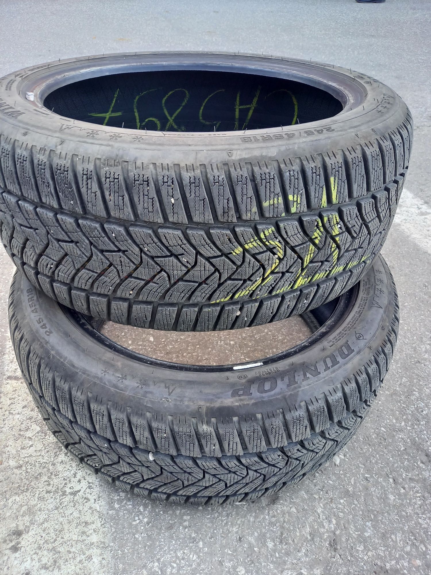 Зимни Гуми Dunlop 245/45 R18