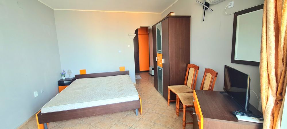 Продава се Двустаен апартамент в Черноморец - 75 кв.м за 1134 €/кв.м - Снимка #4