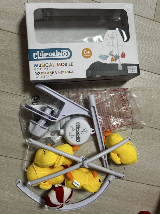 Музикална играчка за легло