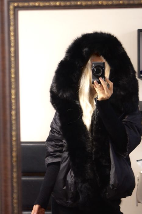 Черно яке с гъши пух и лисица