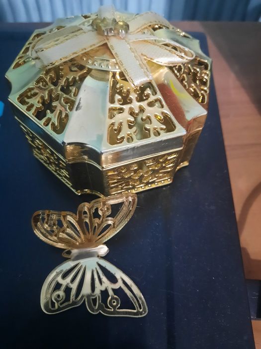 Шкатулка шкатулка