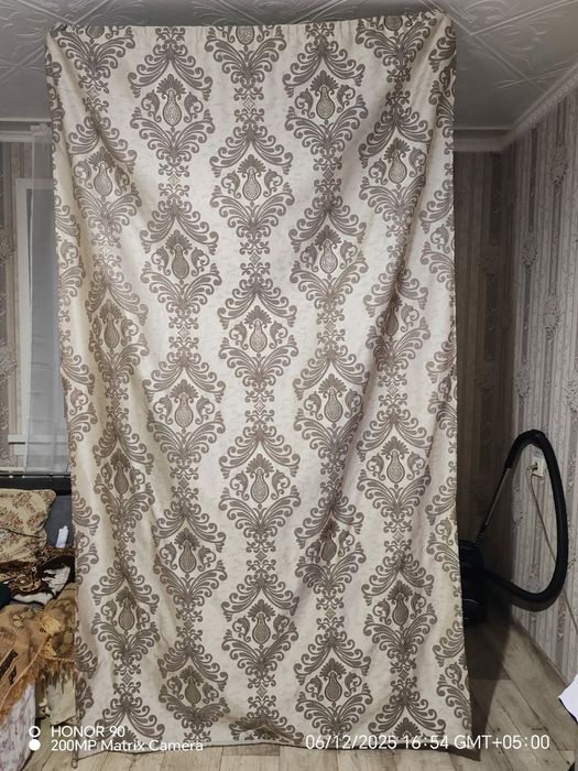 Продам шторы на 2 стороны,за 8000,есть торг