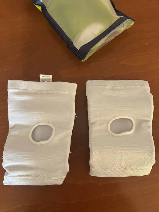 Наколенки Asics нови! Размер Л