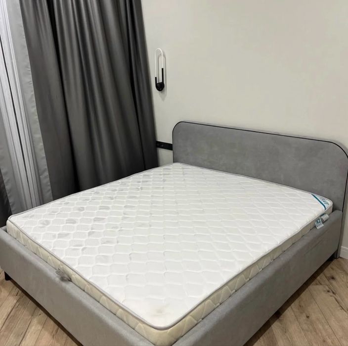 Кровать 180х200, с подъемным механизмом