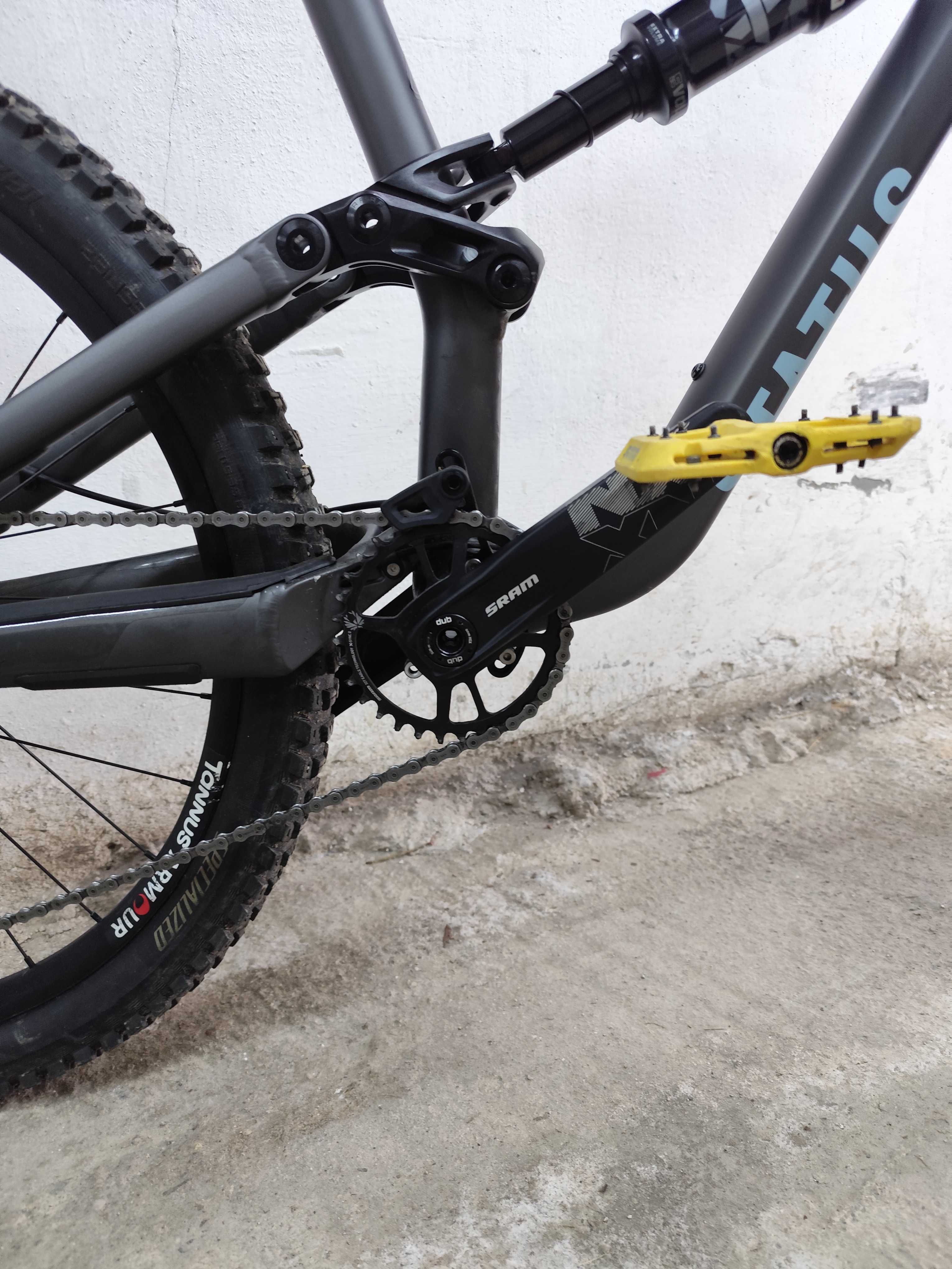 Specialized Status size M