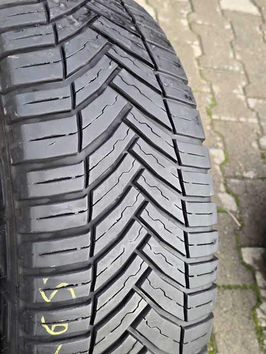 123 456 . .  Michelin