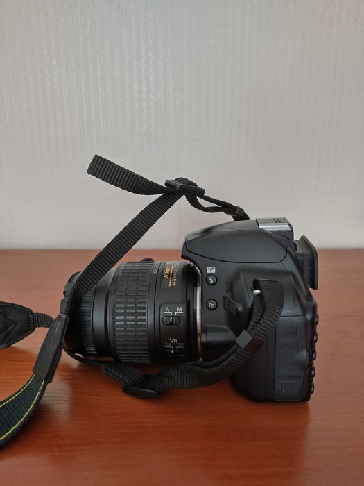 Nikon D3100 + обектив 18-55''