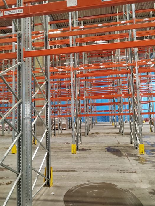 Rafturi metalice industriale