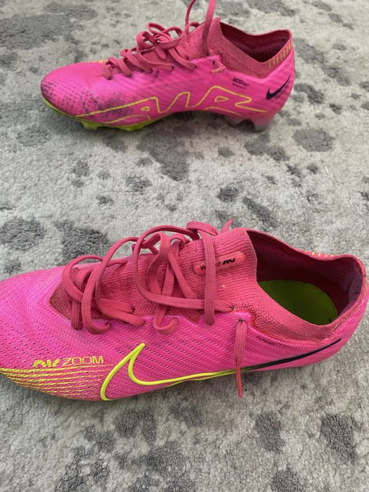 Ghete de fotbal Nike Mercurial marimea 42