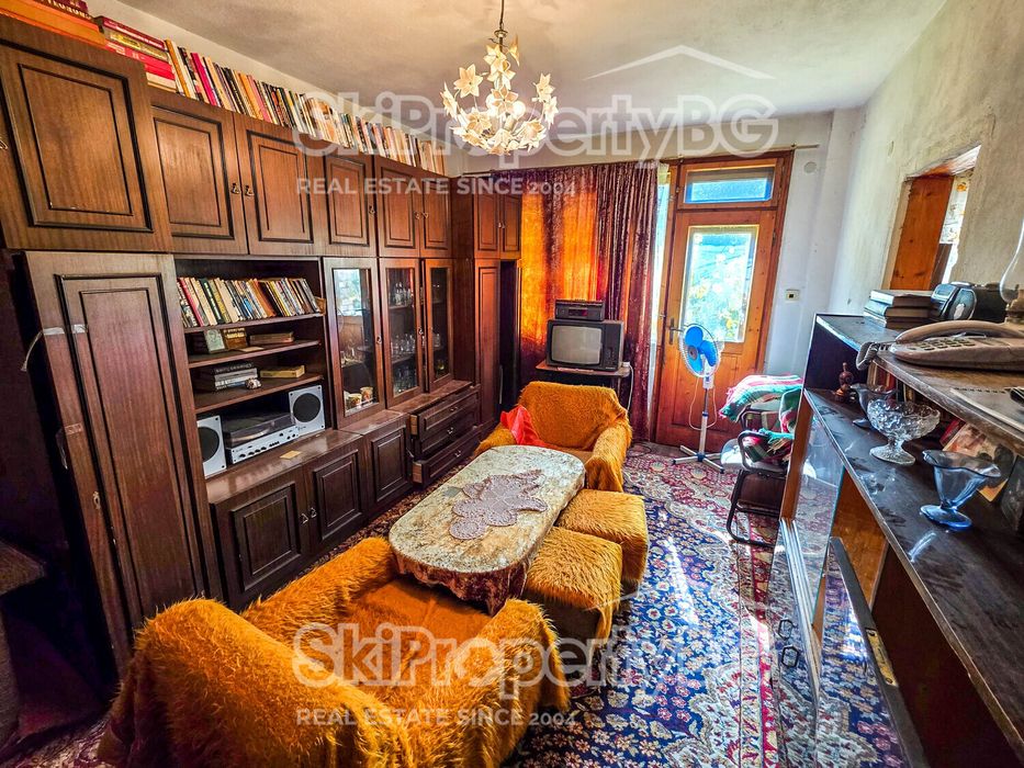 Къща с 4 спални в село Доспей, близо до Боровец!