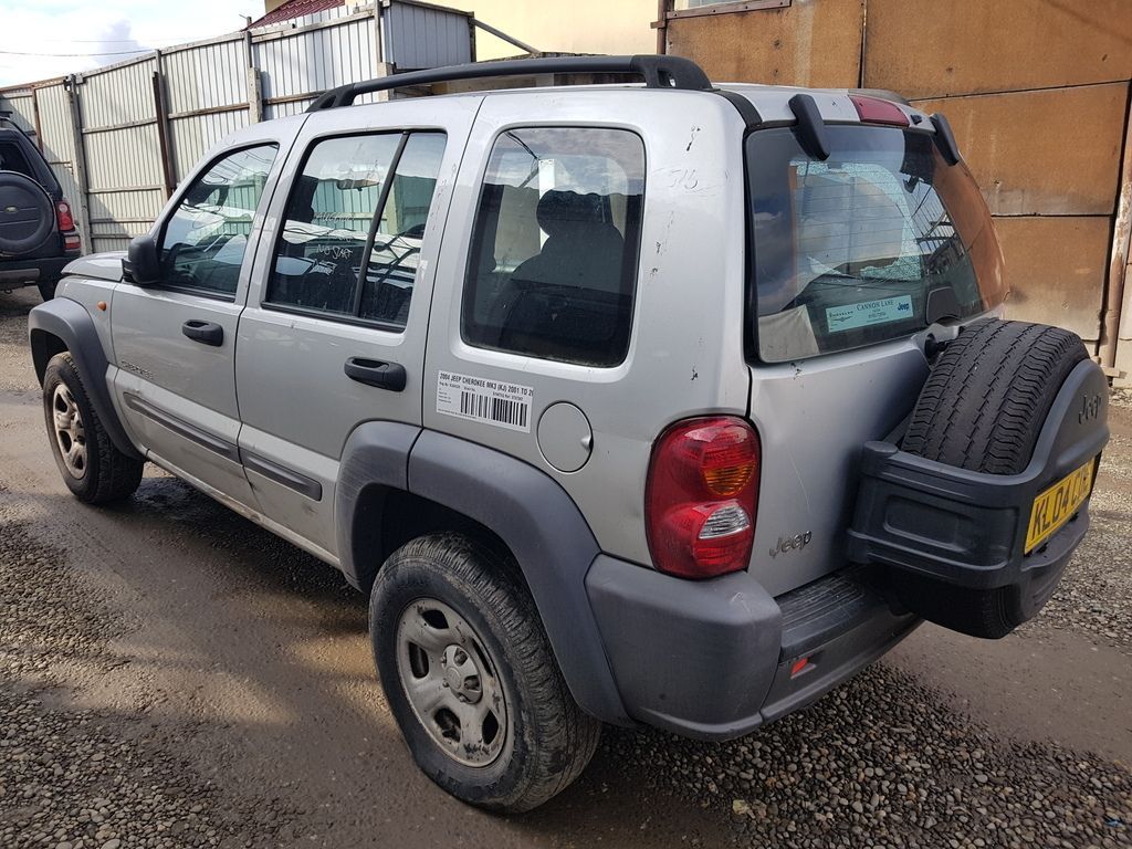 Dezmembrez Jeep Cherokee III 2.8, 2.5 D