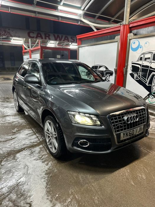 Audi Q5 2.0tdi auto adus din uk