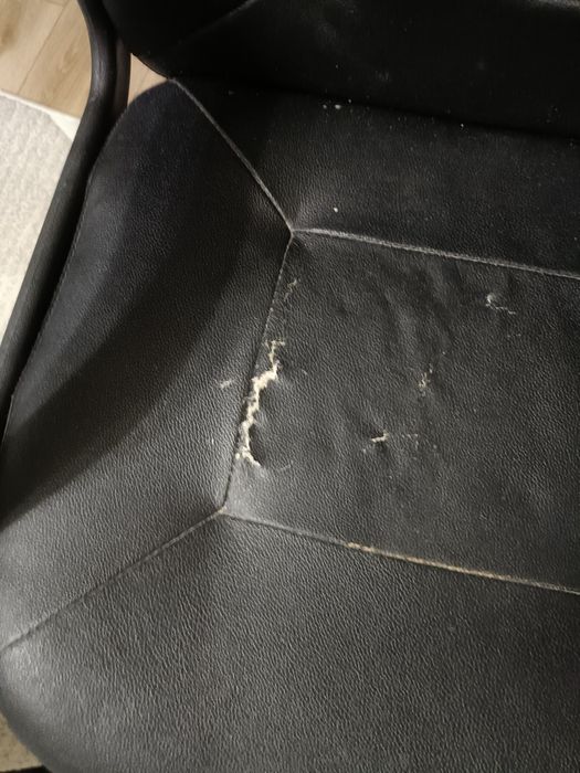 Vând birou +scaun birou