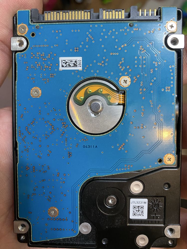 Продам HDD Toshiba MQ04ABF100 на 1tb