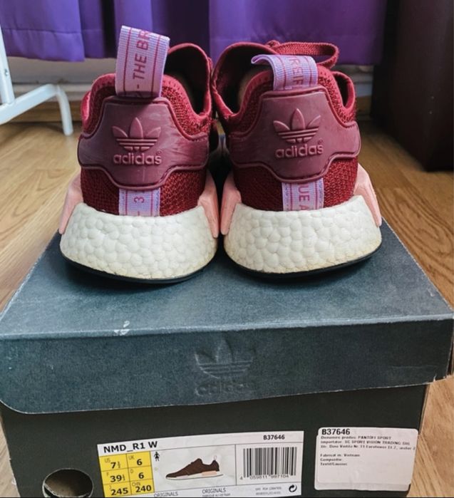 Vand adidasi Adidas NMD_R1