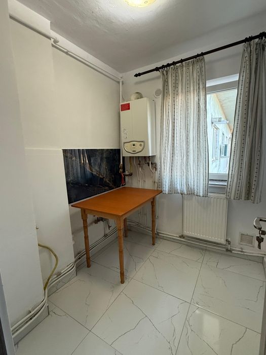 Proprietar - vand garsoniera moderna strada 9 Mai