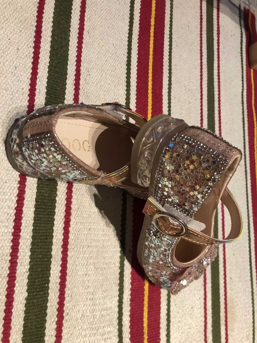 Детски обувки на ток