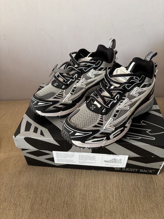 Off White “Be Right Back”