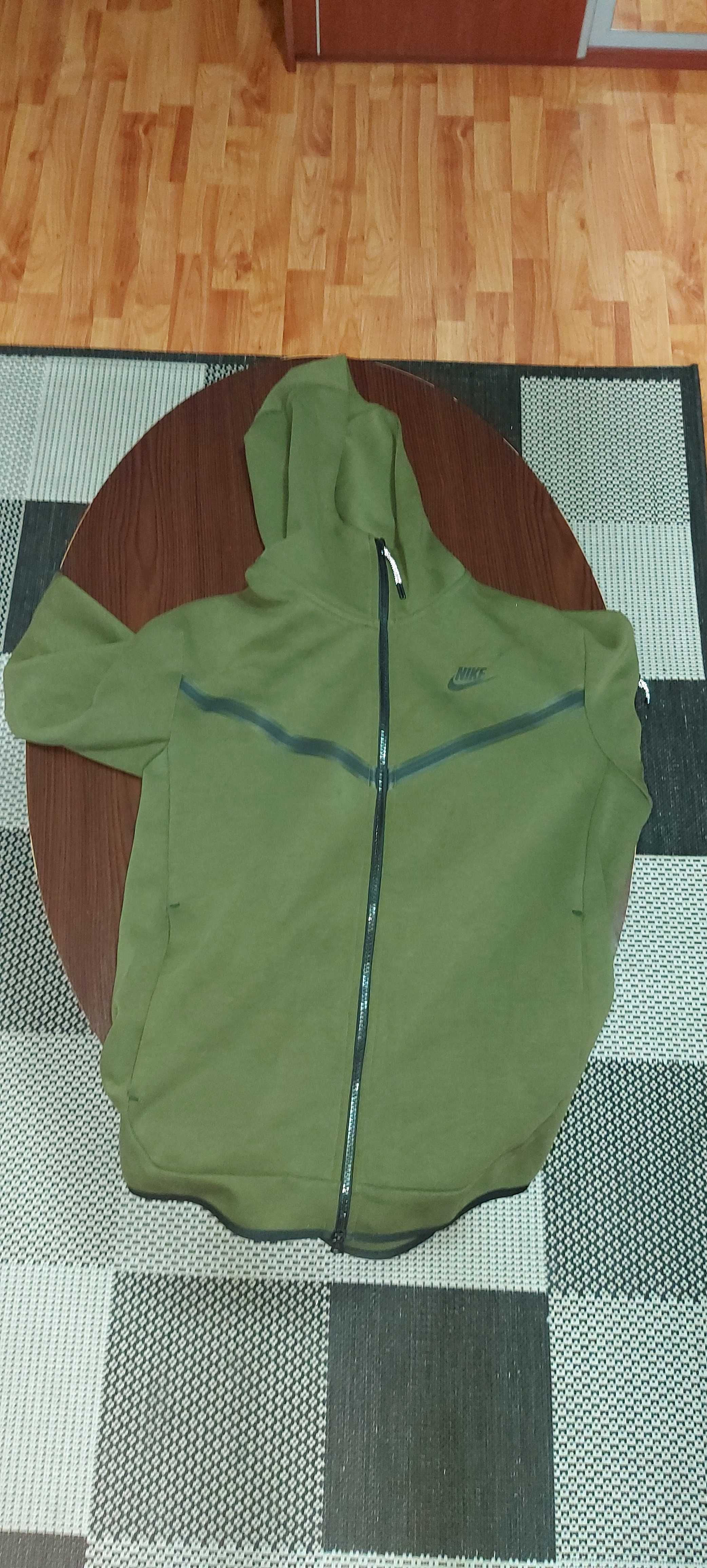 Nike tech fleece verde